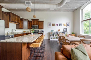 Relaxing Downtown Loft in the Heart of Macon